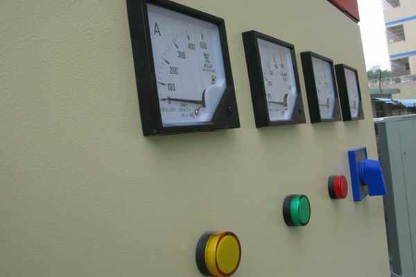 华安配电箱-3683讲讲配电箱的操作和检修步